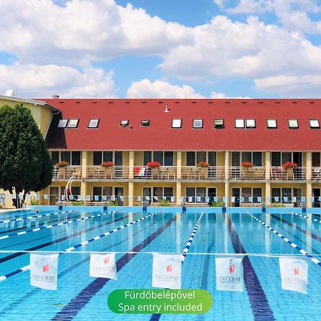 Het Vezer Apartmanhotel Komárom Exterior foto