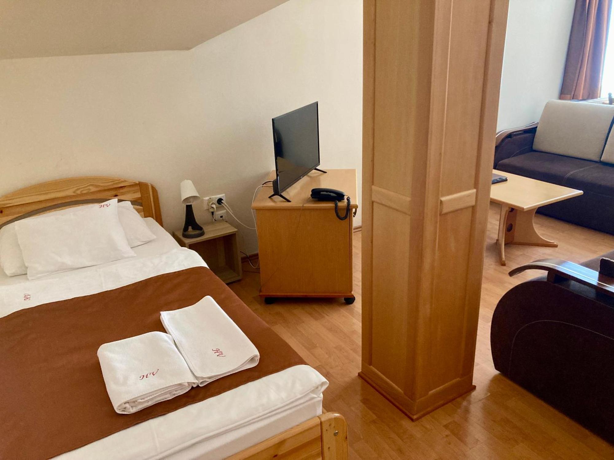 Het Vezer Apartmanhotel Komárom Quarto foto